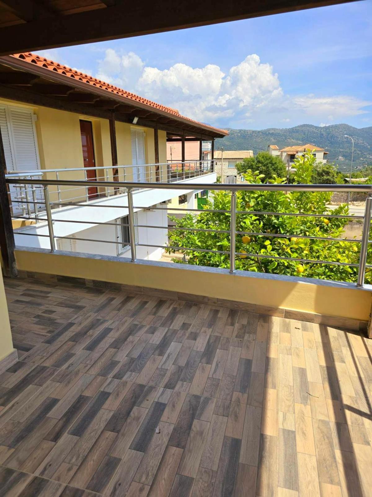 Philoxenia Guest House Himare Buitenkant foto