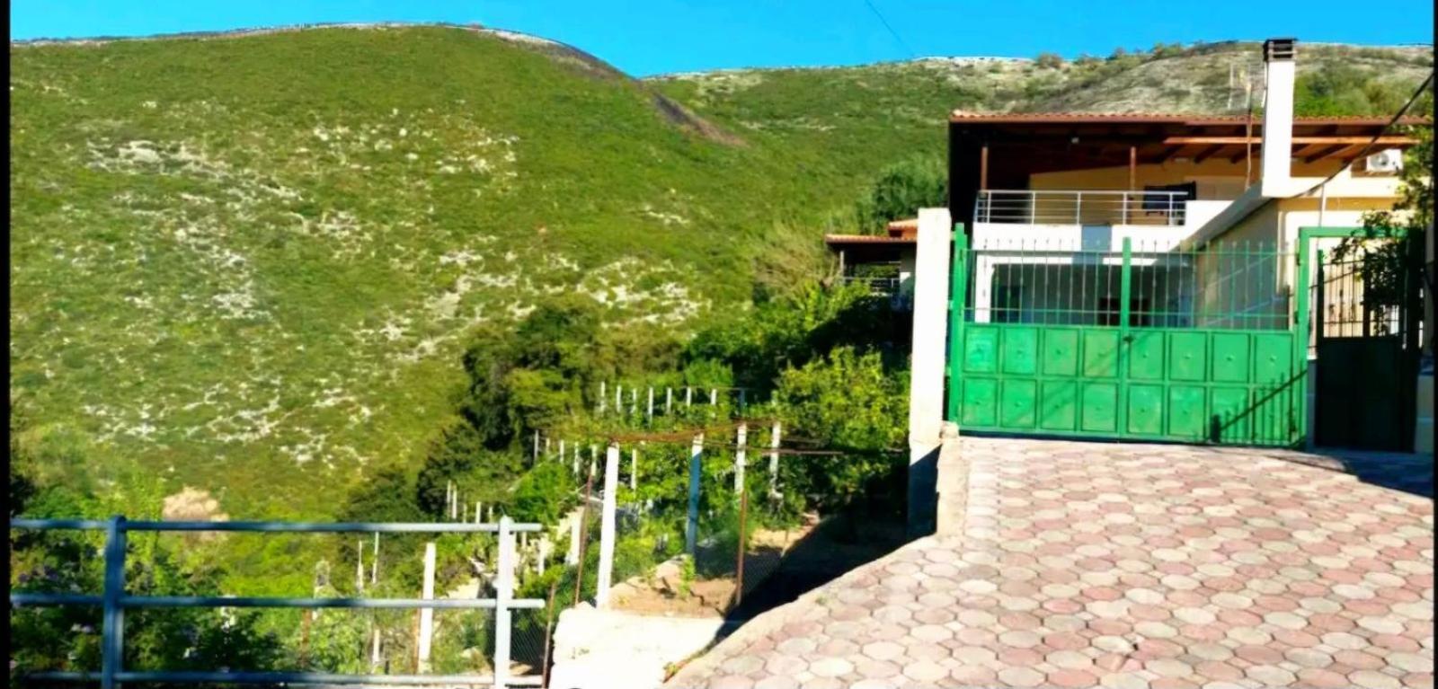 Philoxenia Guest House Himare Buitenkant foto