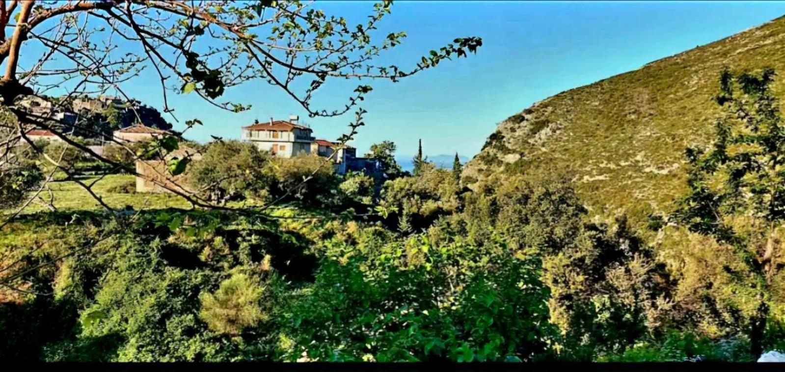 Philoxenia Guest House Himare Buitenkant foto