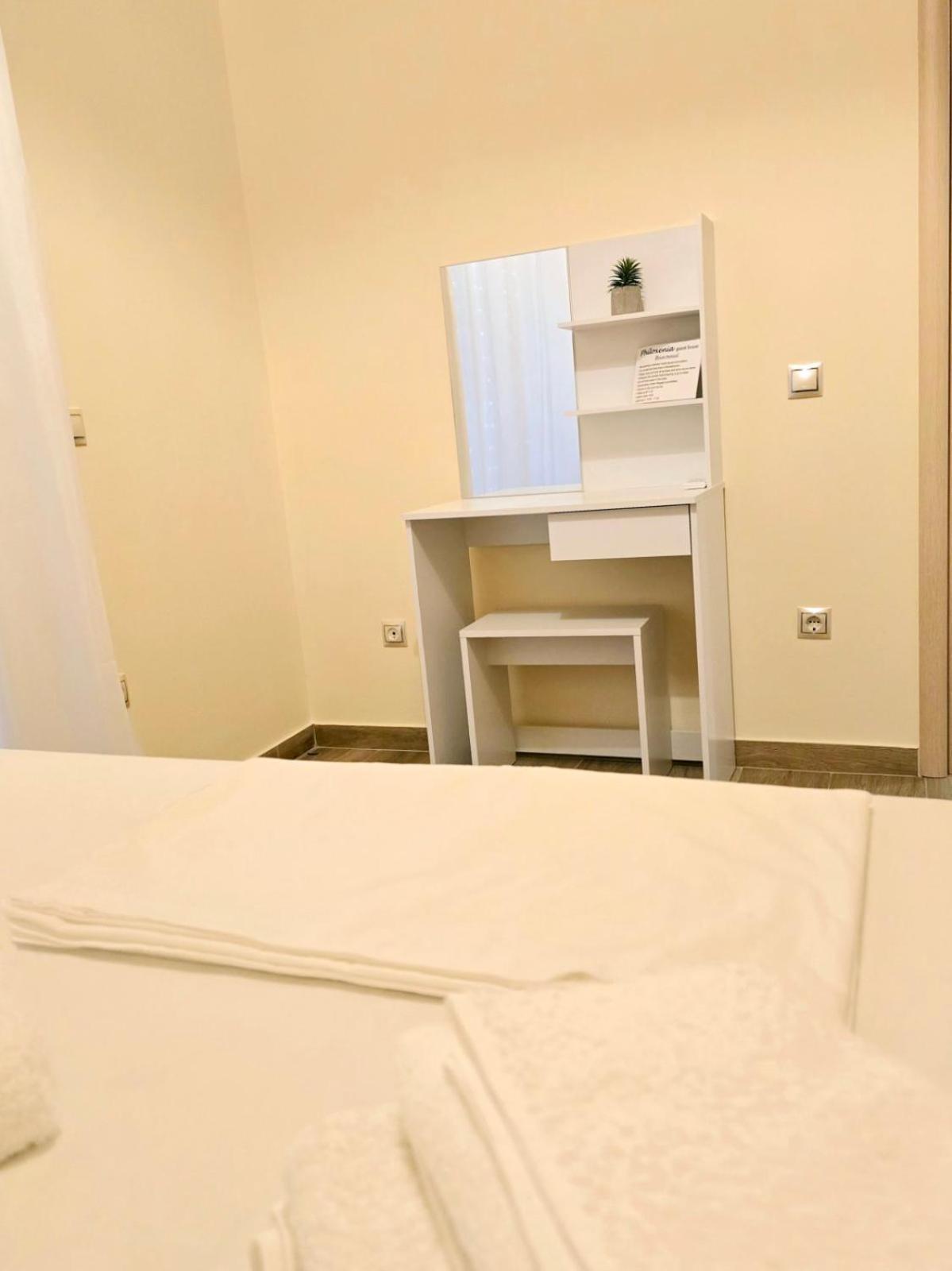 Philoxenia Guest House Himare Buitenkant foto